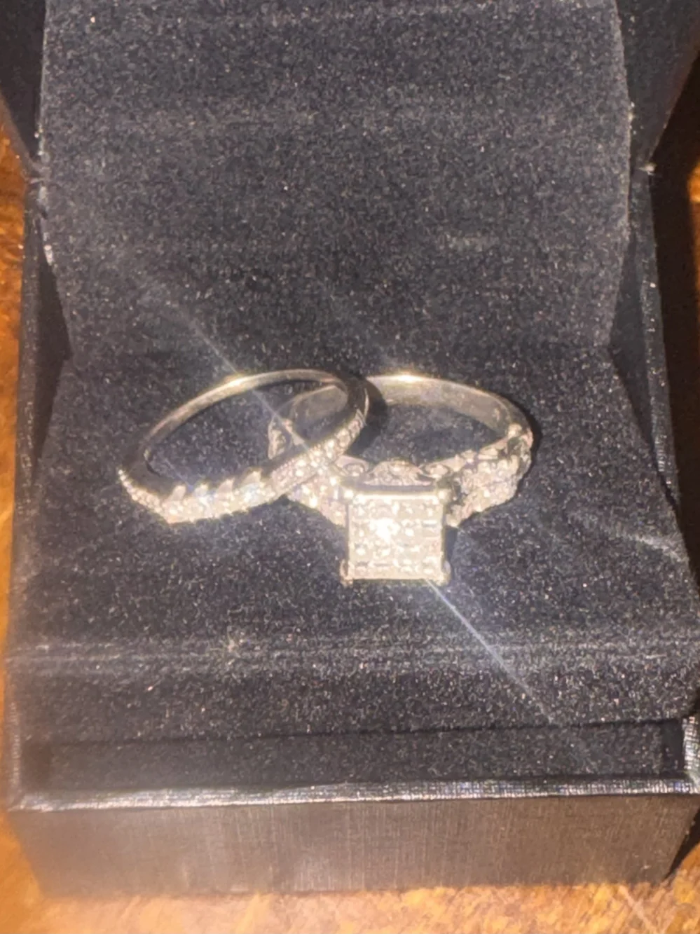 Antique Inspired Bridal Ring Set in White Gold - Sparkling Clear Stones